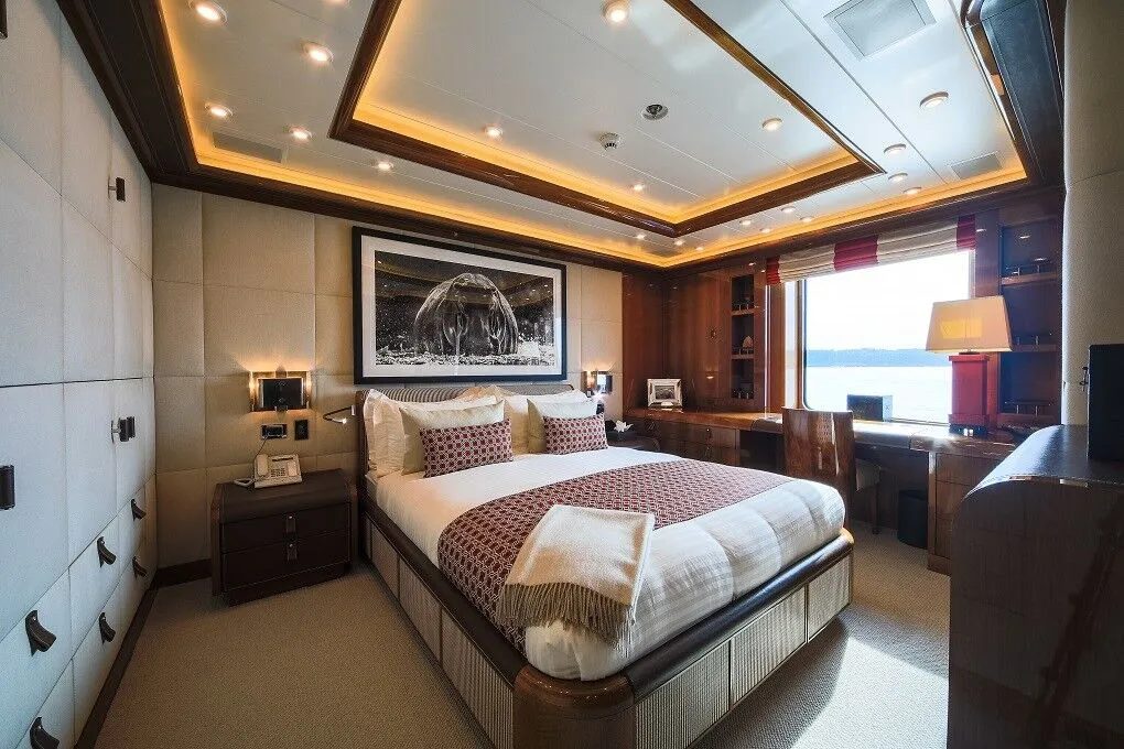 Master cabin of a private yacht dressed by Atelier Funfrock